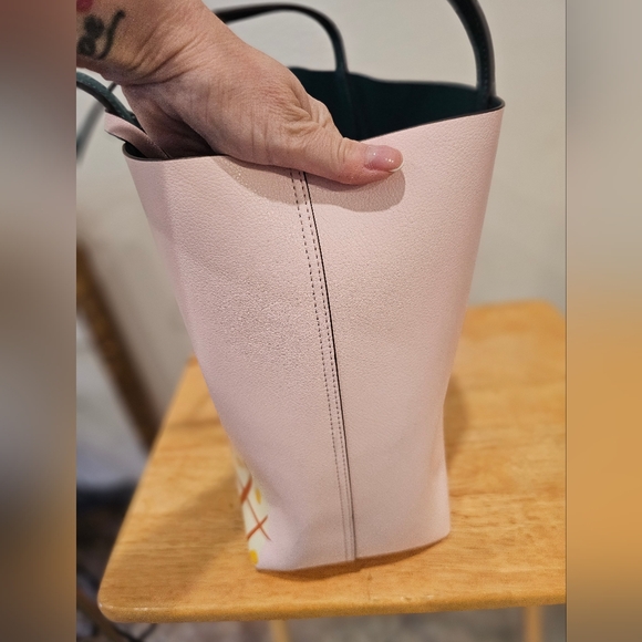 - Kate Spade Pink and Green Tote with Tropical Design - Picture 11 of 14